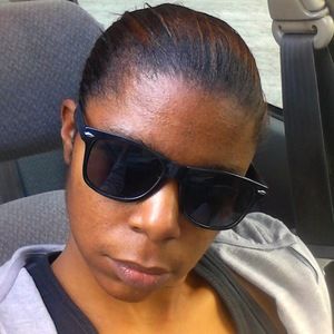 Meet your Posher, Paula